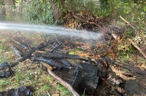 Freiwillige Feuerwehr Alpen: FW Alpen: Brennender Grünschnitt