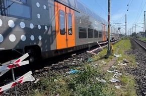 Bundespolizeidirektion Sankt Augustin: BPOL NRW: Mann von Zug erfasst - Bundespolizei ermittelt nach Personenunfall