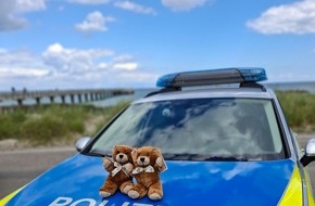 Polizeidirektion Kiel: POL-KI: 260611.1 Kreis Pl&ouml;n: &Uuml;bergabe von 200 Tr&ouml;ste-Teddys an die Polizei im Kreis Pl&ouml;n