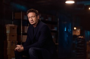 The HISTORY Channel: "Akte X"-Star David Duchovny: Seine neue Doku-Reihe zu geheimen US-Regierungsaktivitäten startet am 30. Juli auf dem HISTORY Channel