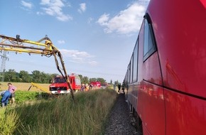 Bundespolizeiinspektion Kaiserslautern: BPOL-KL: Regionalbahn kollidiert mit Traktor