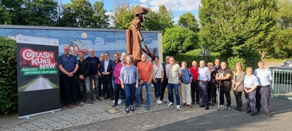 Kreispolizeibehörde Märkischer Kreis: POL-MK: Ehrung für Akteure des Projekts "Crash-Kurs NRW"