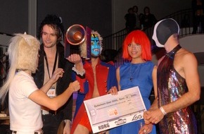rbb - Rundfunk Berlin-Brandenburg: RadioAward für neue Musik - Bonaparte gewinnen Trophäe