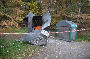 Polizeiinspektion Emsland/Grafschaft Bentheim: POL-EL: Meppen - Altglascontainer gesprengt