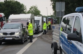Verkehrsdirektion Mainz: POL-VDMZ: Ferienreisekontrollen - Viele Fahrzeuge überladen