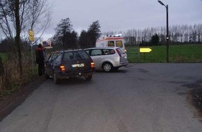 Polizeiinspektion Cuxhaven: POL-CUX: Einbruch in Wohnhaus + Einbruch in Diakonie + Einbruch in Gartenlaube + Bei Abbiegemanöver Pkw übersehen -  zwei Verletzte (Foto als Download in der digitalen Pressemappe) u.a.