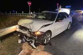 Polizeiinspektion Stade: POL-STD: Zwei zum Teil schwer verletzte Autofahrer bei Unfall in Jork