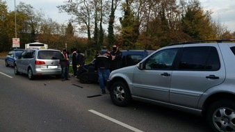 Polizeidirektion Ludwigshafen: POL-PDLU: Verkehrsunfall mit drei leichtverletzten Personen