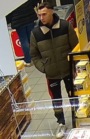 POL-EL: Haren - &Ouml;ffentlichkeitsfahndung nach r&auml;uberischem Diebstahl in Tankstelle - Polizei bittet um Hinweise
