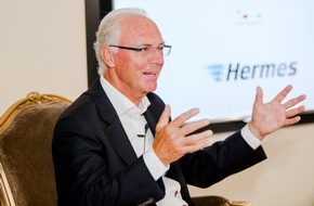 Sky Deutschland: Sky Experte Franz Beckenbauer beim 'Vier Jahreszeiten Sportgespräch': "Braunschweig und Werder Bremen steigen ab" (BILD)