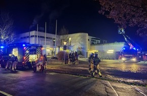 Freiwillige Feuerwehr Lehrte: FW Lehrte: Kellerbrand und 7 gerettete Personen: Feuerwehr Lehrte trainiert Ernstfall