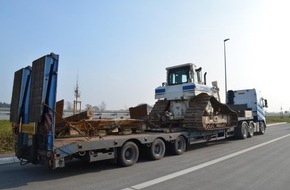 Polizeidirektion Flensburg: POL-FL: BAB 7/Bollingstedt (SL-FL) - LKW-Großkontrolle auf der A7