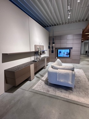 Pressemitteilung: Ein Austausch, der Mut macht &ndash; M&Ouml;BELMEILE FR&Uuml;HJAHR