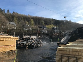 FW-OE: Abschlussbericht zum Brand Sägewerk Neuenkleusheim