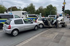 Polizei Mettmann: POL-ME: Unfall nach Verfolgungsfahrt mit der Polizei - 2607019