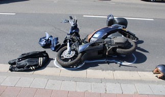 Polizei Düren: POL-DN: Rollerfahrer schwerverletzt