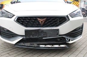 Polizei Hagen: POL-HA: Hagener bei Zusammenstoß zwischen Auto und Motorrad leicht verletzt