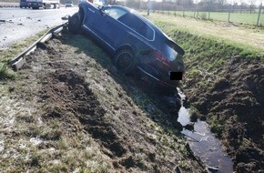 Polizeiinspektion Rotenburg: POL-ROW: ++ Gasaustritt in Mehrparteienhaus - 26 Personen evakuiert ++ Starkregen und Hagel f&uuml;hren zu mehreren Unf&auml;llen auf der A1 ++ Unfallflucht auf Parkplatz - Polizei sucht Zeugen ++