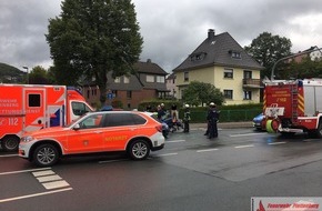 Feuerwehr Plettenberg: FW-PL: OT-Eiringhausen. PKW- Fahrerin wird bei vermeintlich leichtem Unfall möglicherweise schwer verletzt.