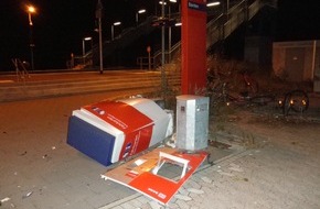 Polizeiinspektion Hildesheim: POL-HI: Fahrkartenautomat der Deutschen Bahn gesprengt