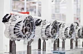 Skoda Auto Deutschland GmbH: SKODA baut DQ 200-Getriebeproduktion in Vrchlabí weiter aus (FOTO)