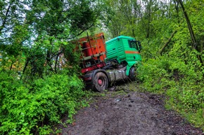 FW-Heiligenhaus: Tödlicher Verkehrsunfall auf der Höseler Straße (Meldung 13/2017)