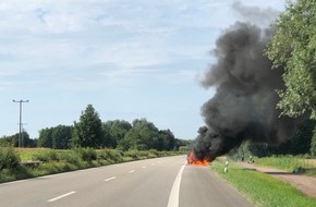 Polizeidirektion Landau: POL-PDLD: Jockgrim - Auto auf der B 9 ausgebrannt