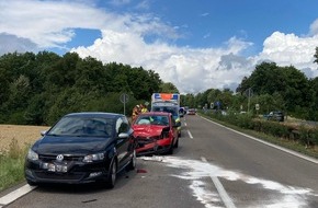 Polizei Aachen: POL-AC: Verkehrsunfall auf der Kohlscheider Straße - Autofahrerin wird verletzt