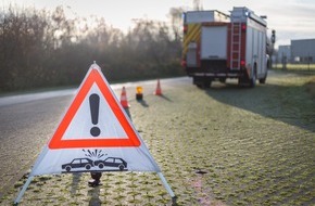 Feuerwehr Kleve: FW-KLE: Verkehrsunfall mit fünf verletzten Personen auf der Gocher Landstraße