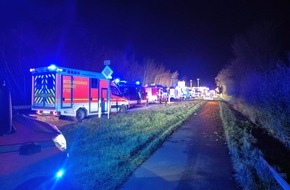 Kreisfeuerwehrverband Rendsburg-Eckernförde: FW-RD: Frontalzusammenstoß auf B203 Höhe Abfahrt Büdelsdorf A7