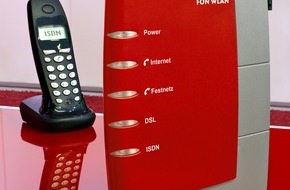 AVM GmbH: AVM auf Cebit 2005 - Halle 13, Stand C48
