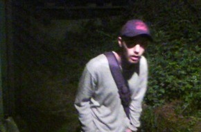 Kreispolizeibehörde Ennepe-Ruhr-Kreis: POL-EN: Ennepetal - Polizei fahndet mit Überwachungsfotos nach Einbrechern