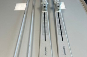 Polizeipr&auml;sidium Nordhessen - Kassel: POL-KS: Polizei sucht Eigent&uuml;mer von verlorenen Skiern auf Autobahn 7 bei Fuldabr&uuml;ck: