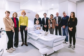 Olgäle-Stiftung hebt kinderradiologische Diagnostik im Klinikum Stuttgart mit KI-MRT auf ein neues Level
