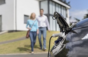 Touring Club Schweiz/Suisse/Svizzero - TCS: Voiture &eacute;lectrique sans wallbox priv&eacute;e : possible ou impossible ?