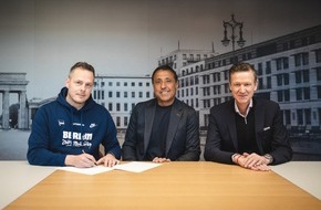 HERTHA BSC GmbH & Co. KGaA  : Fußball für Mädchen und Frauen: Hertha BSC und Hertha 03 schließen Kooperation