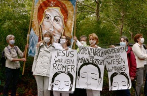 SWR - Das Erste: SWR / Synodaler Weg: "Die katholische Krise und die Frauen", Doku und Audiofeature