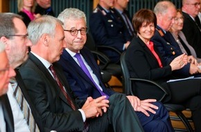 PIZ Personal: 60 Jahre Fachschulen in der Bundeswehr
Staatssekretär Hoofe: "Bildung schafft Zukunft"