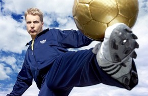 SAT.1: Startschuss für "Sportfreunde Pocher - Alle gegen die Bayern!": Oliver Pocher lädt Gangster-Rapper Bushido zum Probetraining / Erste Trainings-Doku am Samstag, 27. Juni 2009, um 22.10 Uhr in Sat.1