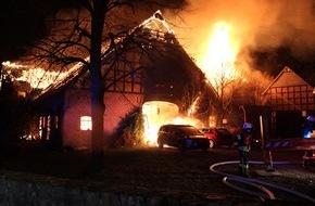 Polizei Minden-L&uuml;bbecke: POL-MI: Ehemaliges landwirtschaftliches Anwesen geht in Flammen auf