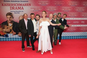 KAISERSCHMARRNDRAMA feiert umjubelte Weltpremiere zur Eröffnung des 38. Filmfest München