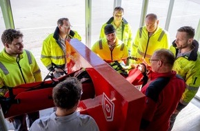 Koehler Group: Working Safely in Tight Spaces: Koehler Paper Kicks Off Advanced Training Course Series with “SICHERWERK auf Achsen” Training Truck