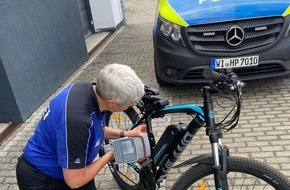 PD Limburg-Weilburg - Polizeipräsidium Westhessen: POL-LM: +++ Cannabis-Plantage bei Durchsuchung entdeckt +++ Räuber erbeuten Fahrrad +++ Gewässerverunreinigung +++ Kind in Auto eingeschlossen +++