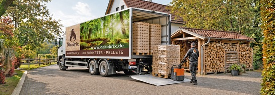 Steigende Energiepreise? ÖkoBrix liefert Naturbrennstoffe zu Top-Preisen – und, wo immer möglich, direkt an den Wunsch-Lagerplatz