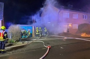 Feuerwehr Bergheim: FW Bergheim: Silvesterbilanz der Feuerwehr Bergheim - Mehrere Kleinbr&auml;nde und ein Garagenbrand im Bergheimer Stadtgebiet