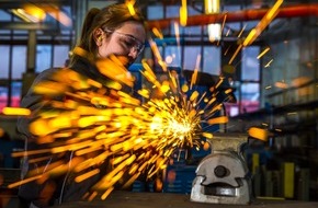 u-form Testsysteme GmbH & Co KG: A-Recruiter-Tage: Zündende Ideen für die Azubi-Gewinnung (FOTO)