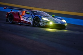 Ford Chip Ganassi Racing holt im Schlussspurt Rang zwei bei den 24 Stunden von Le Mans