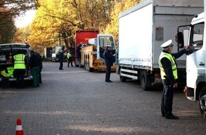 Polizei Minden-Lübbecke: POL-MI: Polizei kontrolliert 134 Fahrzeuge - Rauschgiftspürhund im Einsatz