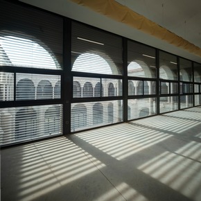 Communiqué de Presse: Une solution contemporaine de protection solaire Griesser pour un ancien couvent espagnol