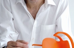 Möbel Pfister AG: Pfister spannt mit Alfredo Häberli und Schweizer Designern zusammen